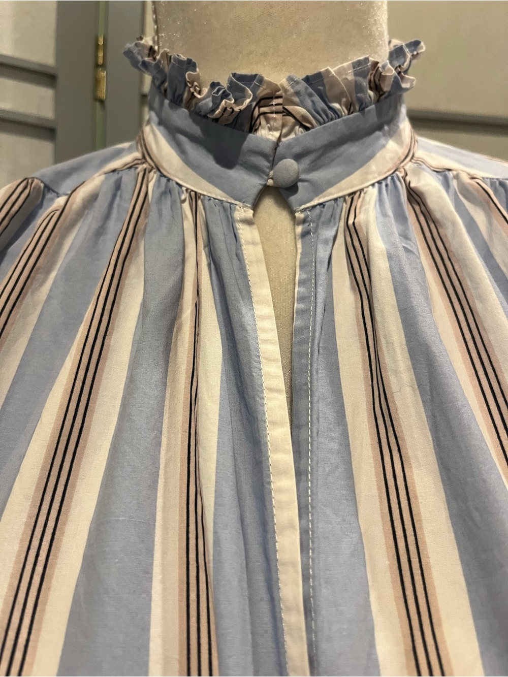 Anthropologie Maje “Lavia” Oversize Ruffle-Collar Blouse Size Fr 1 Small - Picture 5 of 12